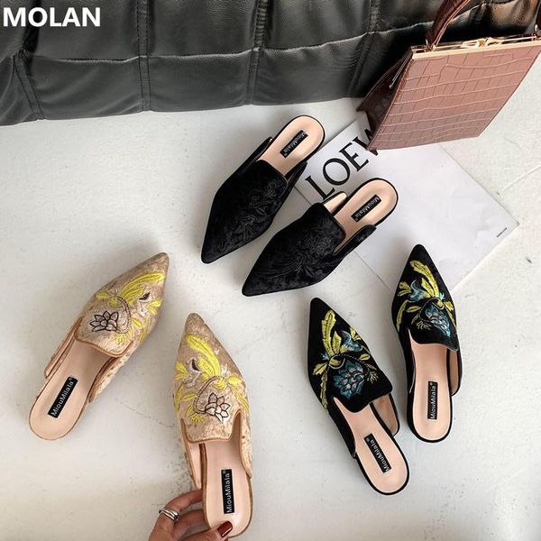 size 35-41 molan brand designer 2021 fashion embroidery flower flat velvet slippers socofy loafers mules flip flops, Black
size 35-41 molan brand designer 2021 fashion embroidery flower flat velvet slippers socofy loafers mules flip flops, Black