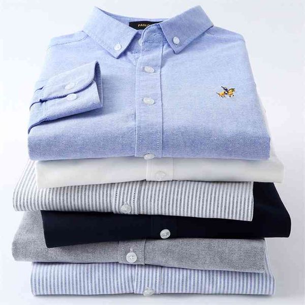 casual pure cotton oxford striped shirts for men long sleeve embroidery design regular fit fashion stylish 210626, White;black
casual pure cotton oxford striped shirts for men long sleeve embroidery design regular fit fashion stylish 210626, White;black