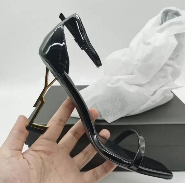 summer sandals luxry women opyum shoe dress shoes high-heeled luxurys designers shoess heels black golden gold wedding bottoms
summer sandals luxry women opyum shoe dress shoes high-heeled luxurys designers shoess heels black golden gold wedding bottoms