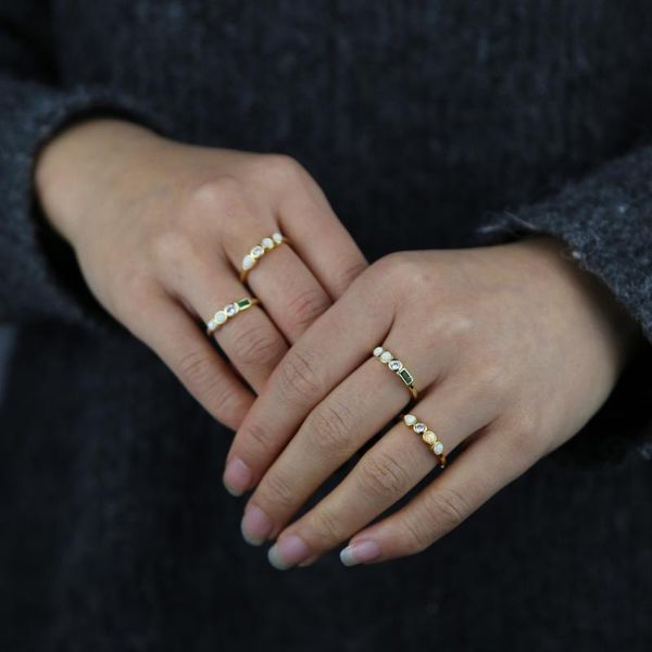 wedding rings beautiful cute simple gold color ring white fire opals inlaid cz finger for dainty women delicate jewelry 2021, Slivery;golden
wedding rings beautiful cute simple gold color ring white fire opals inlaid cz finger for dainty women delicate jewelry 2021, Slivery;golden