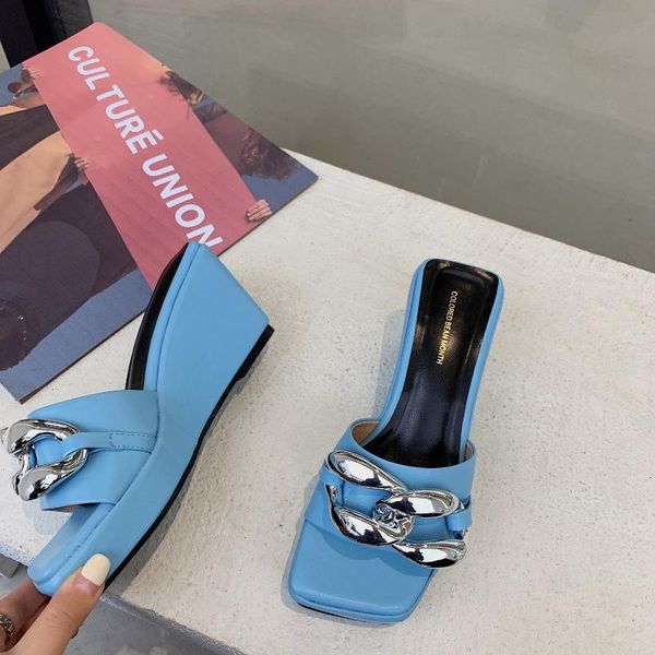 sandals 2021 women slippers fashion chain decoration summer high heel platform beach shoes non-slip set of feet, Black
sandals 2021 women slippers fashion chain decoration summer high heel platform beach shoes non-slip set of feet, Black