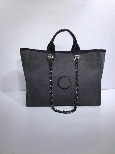 luxurys designers bags, chaneel shoulder bag,35cm,totes, handbag, crossbody, pochette ,made of genuine sheepskin,interior open pocket.039
luxurys designers bags, chaneel shoulder bag,35cm,totes, handbag, crossbody, pochette ,made of genuine sheepskin,interior open pocket.039