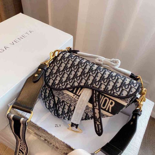 bag women's 2021 new retro bag single shoulder portable messenger fashionable foreign style armpit saddle zly bags
bag women's 2021 new retro bag single shoulder portable messenger fashionable foreign style armpit saddle zly bags
