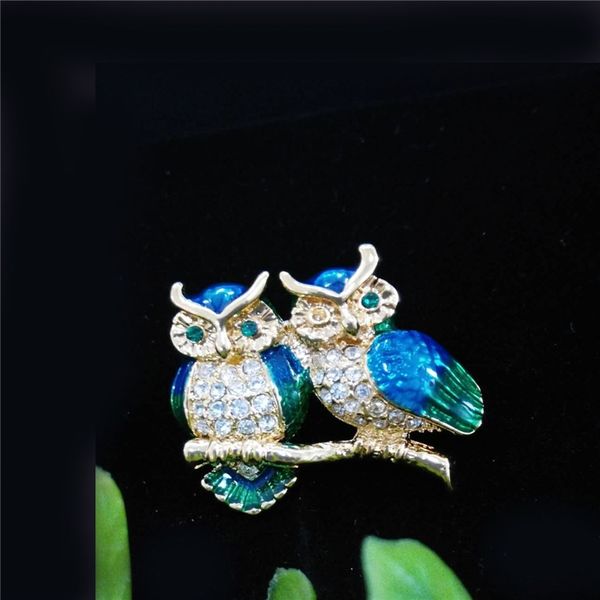 DeE fashion oil gradient owl pins versatile fashion versatile oil gradient badge brooches badge owl brooch, Gray
DeE fashion oil gradient owl pins versatile fashion versatile oil gradient badge brooches badge owl brooch, Gray