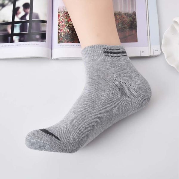 45 combed cotton stockings socks children spring and summer mesh breathable simple business men's thin candy color air conditioning who, Black
45 combed cotton stockings socks children spring and summer mesh breathable simple business men's thin candy color air conditioning who, Black