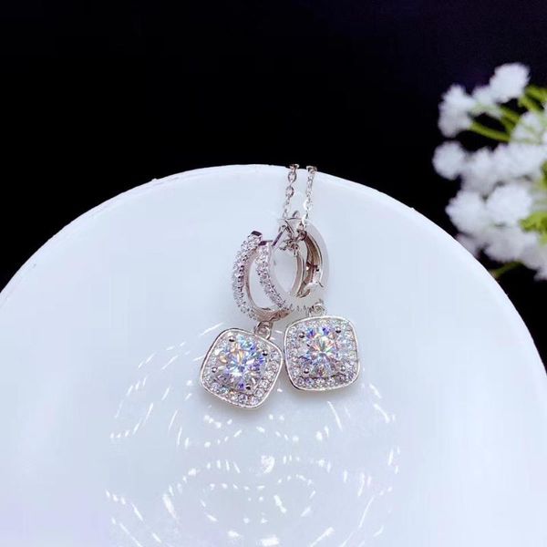 dangle & chandelier jewelry dazzling moissanite dangler for wedding 0.5ct &1ct d color drop earrings 925 silver eardrop
dangle & chandelier jewelry dazzling moissanite dangler for wedding 0.5ct &1ct d color drop earrings 925 silver eardrop