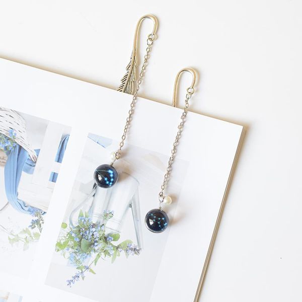 creative noctilucent 12 constellation bookmark pendant metal book mark stationery school office supply party favor
creative noctilucent 12 constellation bookmark pendant metal book mark stationery school office supply party favor