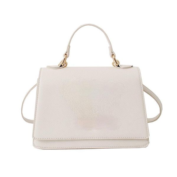 evening bags fashion simple one-shoulder messenger bag net red texture korean version of pu female handbag lady elegant leather
evening bags fashion simple one-shoulder messenger bag net red texture korean version of pu female handbag lady elegant leather
