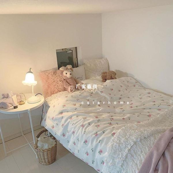 three piece set for one and four two
three piece set for one and four two