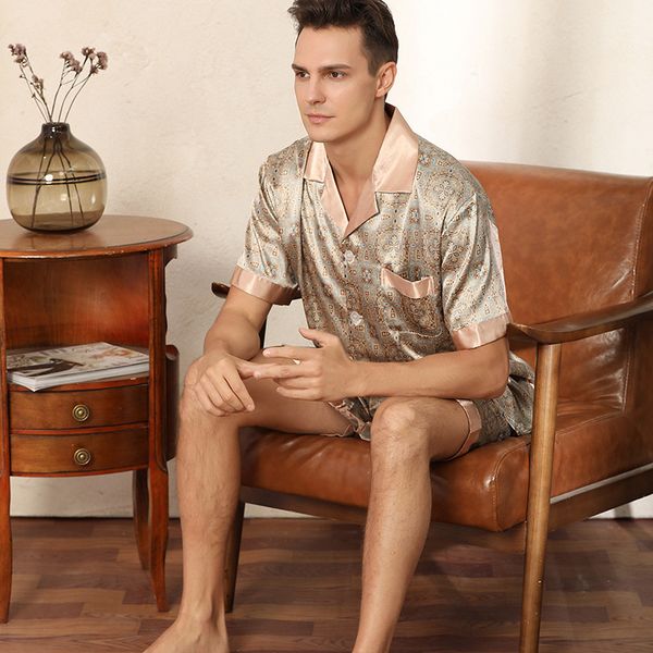 sleepwear fashion pajamas men's summer short sleeve shorts suit printed home wear t703, Black;brown
sleepwear fashion pajamas men's summer short sleeve shorts suit printed home wear t703, Black;brown