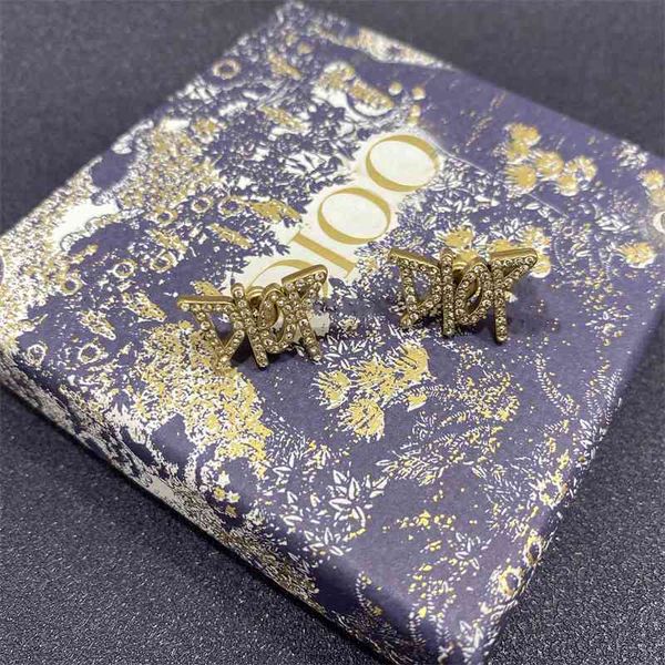 70% off outlet online family letter silver needle female earrings jewelry, Golden
70% off outlet online family letter silver needle female earrings jewelry, Golden