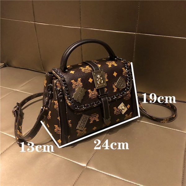 summer bags handbags crossbody full leather 2021 fashion bag geometric pattern portable shoulder messenger skeleton
summer bags handbags crossbody full leather 2021 fashion bag geometric pattern portable shoulder messenger skeleton