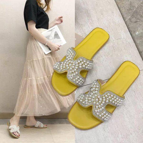 summer bling flat slippers women fashion luxurious pearl wear beach sandals comfortable casual outside med heels shoes, Black
summer bling flat slippers women fashion luxurious pearl wear beach sandals comfortable casual outside med heels shoes, Black