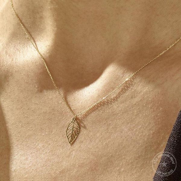 pendant necklaces leaf necklace, design gold minimalist basic handmade necklace, Silver
pendant necklaces leaf necklace, design gold minimalist basic handmade necklace, Silver