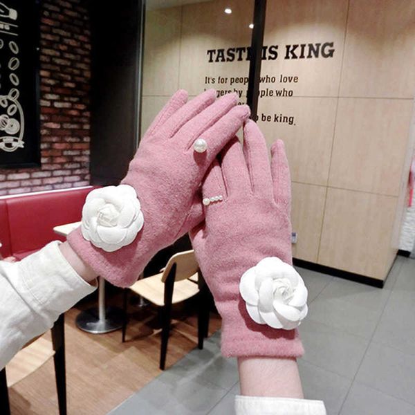 female camellia cashmere touch screen warm mitten winter women plus velvet thicken wool embroidery pearl driving glove l81, Blue;gray
female camellia cashmere touch screen warm mitten winter women plus velvet thicken wool embroidery pearl driving glove l81, Blue;gray