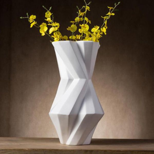 long nordic black and white geometric irregular folds resin vase minimalist creative home decor art ornaments a2486 vases
long nordic black and white geometric irregular folds resin vase minimalist creative home decor art ornaments a2486 vases