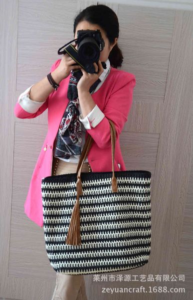 rattan capacity designer wicker black and white stripe tassel grass woven women's one shoulder beach bag, Black;red
rattan capacity designer wicker black and white stripe tassel grass woven women's one shoulder beach bag, Black;red