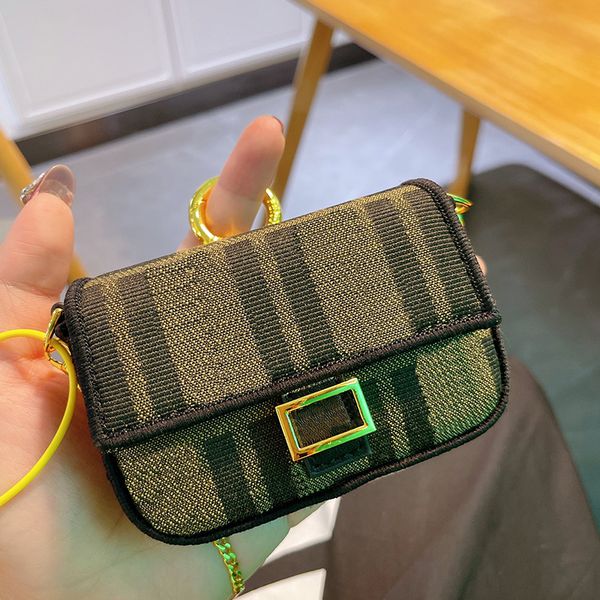 luxury fashion bags canvas patchwork color hasp chain handbag women wallets designers mini crossbody letter cute coin bag purse
luxury fashion bags canvas patchwork color hasp chain handbag women wallets designers mini crossbody letter cute coin bag purse