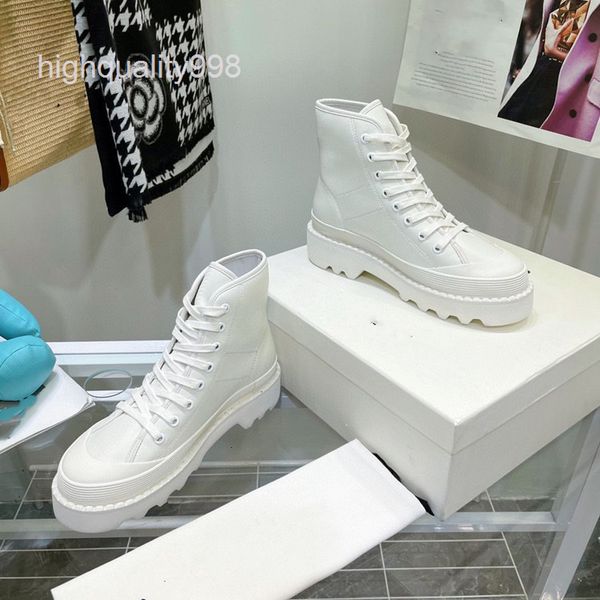 boots high end quality thick soled high shoes women's heightening sports and leisure in autumn winter, Black
boots high end quality thick soled high shoes women's heightening sports and leisure in autumn winter, Black