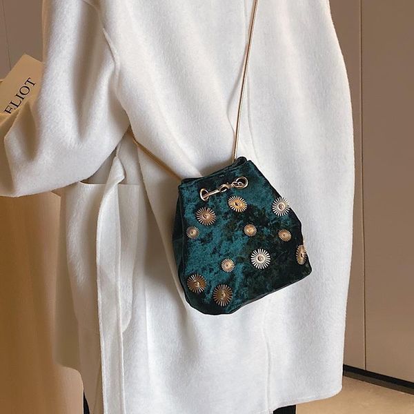 2021 fashion and luxury handbags lad ies bags designers chain small crossbody bucket ba g ladies shoulder bag handbag velvet han dbag
2021 fashion and luxury handbags lad ies bags designers chain small crossbody bucket ba g ladies shoulder bag handbag velvet han dbag