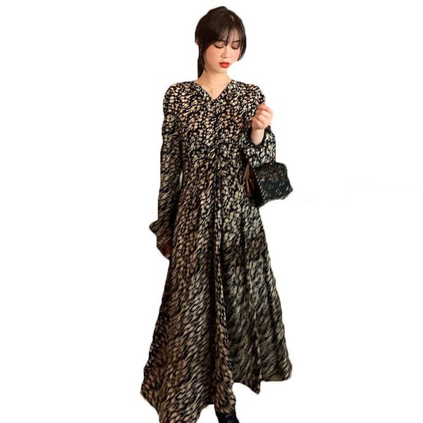 casual dresses 2021 spring autumn dress elegant plus size over the knee women's long sleeve floral female vestidos 48a, Black;gray
casual dresses 2021 spring autumn dress elegant plus size over the knee women's long sleeve floral female vestidos 48a, Black;gray