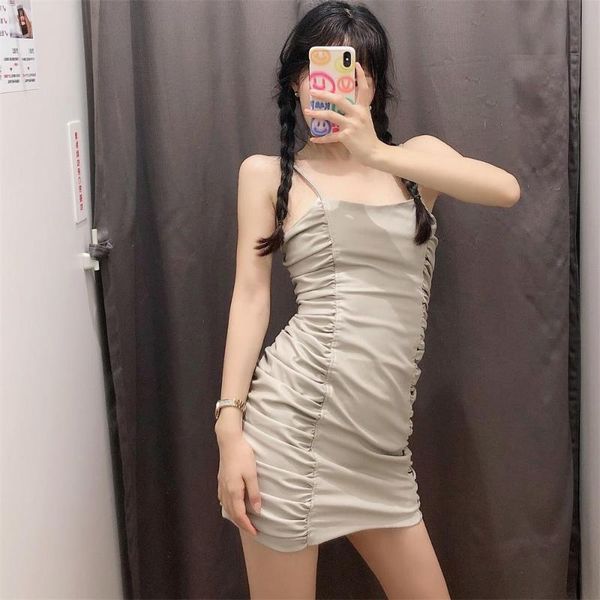 casual dresses 2021 women style european and american faux leather dress with pleated decoration, Black;gray
casual dresses 2021 women style european and american faux leather dress with pleated decoration, Black;gray