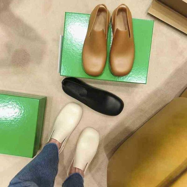 2021 new mona same baotou sandals women's summer flat bottom abvins super fire thick bottom jelly slippers zlh, Black
2021 new mona same baotou sandals women's summer flat bottom abvins super fire thick bottom jelly slippers zlh, Black