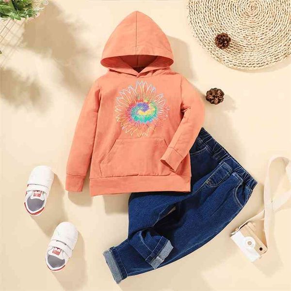winter children sets long sleeve o neck print folral hoodies denim pants cute 2pcs girls boys clothes 210629, White
winter children sets long sleeve o neck print folral hoodies denim pants cute 2pcs girls boys clothes 210629, White