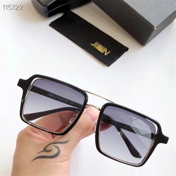 sunglasses vintage big square fashion reversible style alloy+acetate polarized lens box women man, White;black
sunglasses vintage big square fashion reversible style alloy+acetate polarized lens box women man, White;black