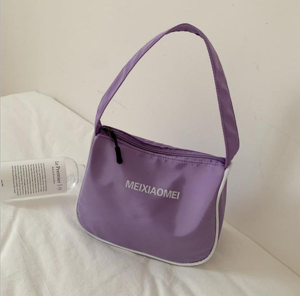 nylon shoulder small bag female 2021 winter super fire niche underarm handbag 
nylon shoulder small bag female 2021 winter super fire niche underarm handbag