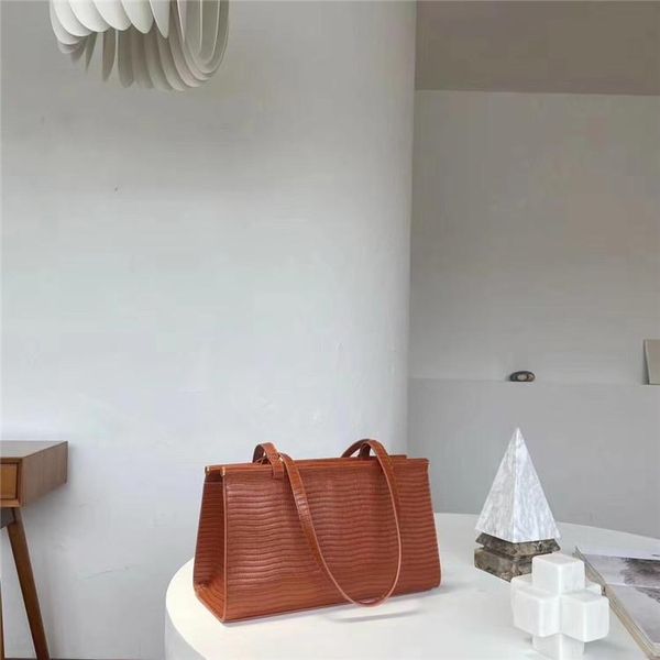 evening bags fashion designer women shoulder bag square handbag cross body totes genuine leather
evening bags fashion designer women shoulder bag square handbag cross body totes genuine leather
