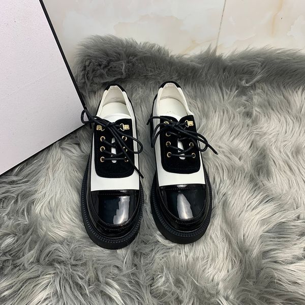 classic women casual shoes 100% authentic cowhide metal buckle lady leather letter flat shoe mules princetown men trample lazy dress loafers, Black;white
classic women casual shoes 100% authentic cowhide metal buckle lady leather letter flat shoe mules princetown men trample lazy dress loafers, Black;white