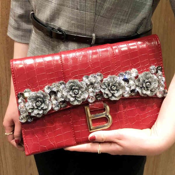 luxury handbags and storage 2021 new family b handbag women's diamond inlaid bag with diamond single shoulder messenger
luxury handbags and storage 2021 new family b handbag women's diamond inlaid bag with diamond single shoulder messenger