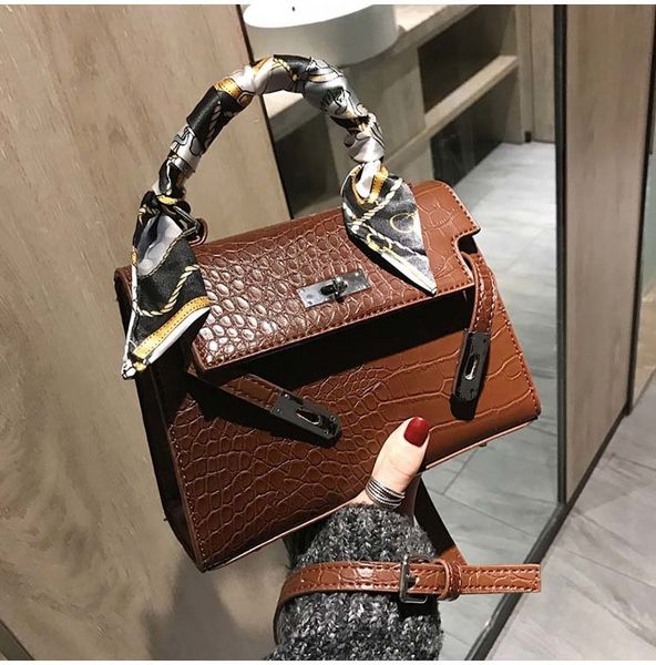 women's 2019 new crocodile silk scarf hand casual one shoulder and messenger bag fashion trend
women's 2019 new crocodile silk scarf hand casual one shoulder and messenger bag fashion trend