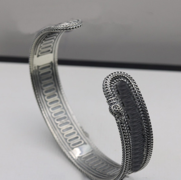 silver plated bangle bracelet retro fashion design tongue letter bracelet opening adjustable jewelry supply, Black
silver plated bangle bracelet retro fashion design tongue letter bracelet opening adjustable jewelry supply, Black
