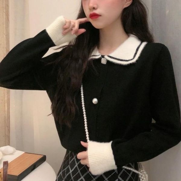 women's sweaters autumn korean pearl button long sleeve sweater fashion 2021 loose contrast color doll collar top, White;black
women's sweaters autumn korean pearl button long sleeve sweater fashion 2021 loose contrast color doll collar top, White;black