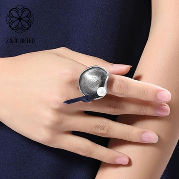 cluster rings white beads bijouterie wave eternity promise jewelry 2021 wholesale fashion accessories gifts for year colorful women, Golden;silver
cluster rings white beads bijouterie wave eternity promise jewelry 2021 wholesale fashion accessories gifts for year colorful women, Golden;silver