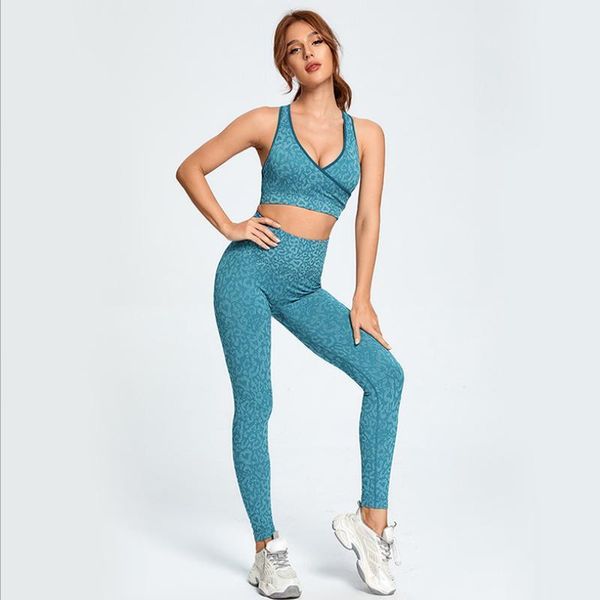 yoga outfit women's tracksuit seamless leopard camouflage set back bra high waist elastic hip lifting legging fitness pants sports suit
yoga outfit women's tracksuit seamless leopard camouflage set back bra high waist elastic hip lifting legging fitness pants sports suit
