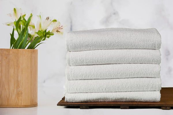 towel varol imeria otel towel, turkish cotton luxury hand ,bath towel,bath sheet ( pack of 10,5,5)
towel varol imeria otel towel, turkish cotton luxury hand ,bath towel,bath sheet ( pack of 10,5,5)