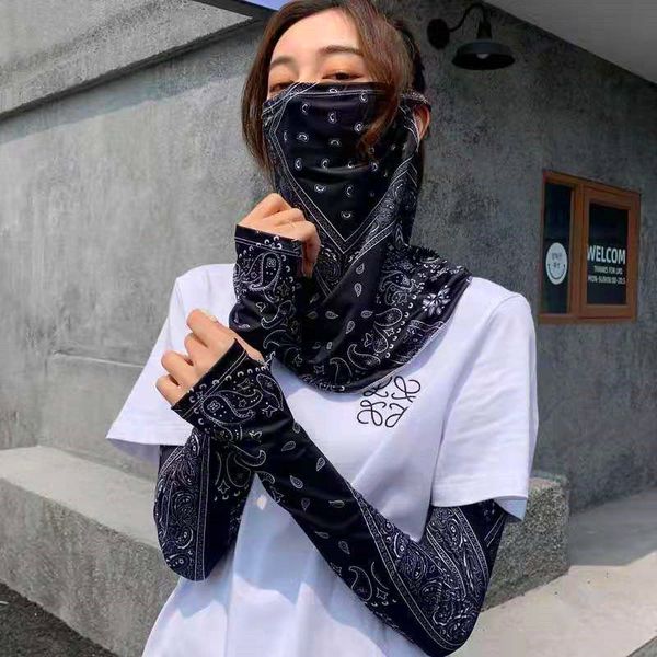 tide summer brand versatile ice silk sunscreen sleeve mask men's and women's cycling universal cashew nut anti ultraviolet hand
tide summer brand versatile ice silk sunscreen sleeve mask men's and women's cycling universal cashew nut anti ultraviolet hand