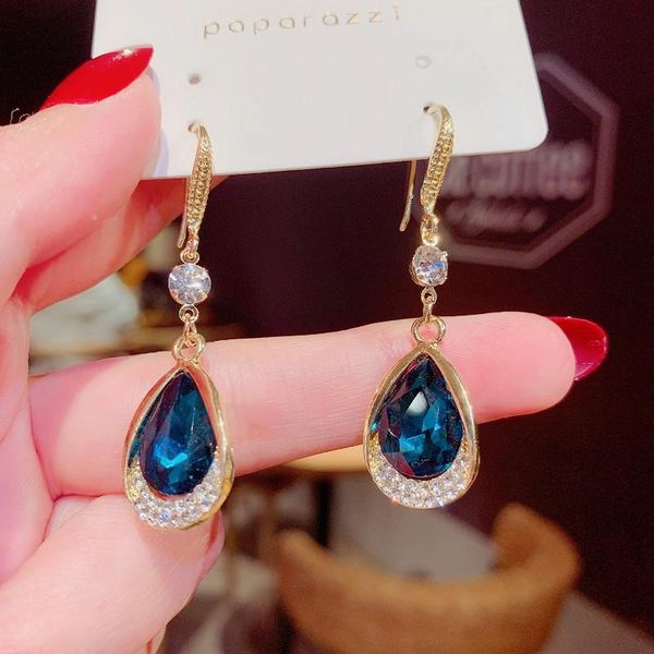 stud 2021 trend korean fashion temperament geometric drop-shaped zircon inlaid earrings classic retro ladies wholesale, Golden;silver
stud 2021 trend korean fashion temperament geometric drop-shaped zircon inlaid earrings classic retro ladies wholesale, Golden;silver