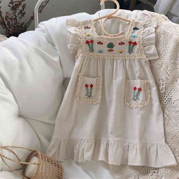 summer girls' dress british style retro embroidery little girl flying sleeves princess baby kids children's clothing 210625, Red;yellow
summer girls' dress british style retro embroidery little girl flying sleeves princess baby kids children's clothing 210625, Red;yellow
