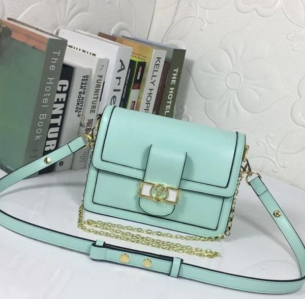 shoulder bags m55735 m55821 m55835 women's bag brand bag handbags iconic handles shoulder designer totes cross body bag luxury clutches
shoulder bags m55735 m55821 m55835 women's bag brand bag handbags iconic handles shoulder designer totes cross body bag luxury clutches