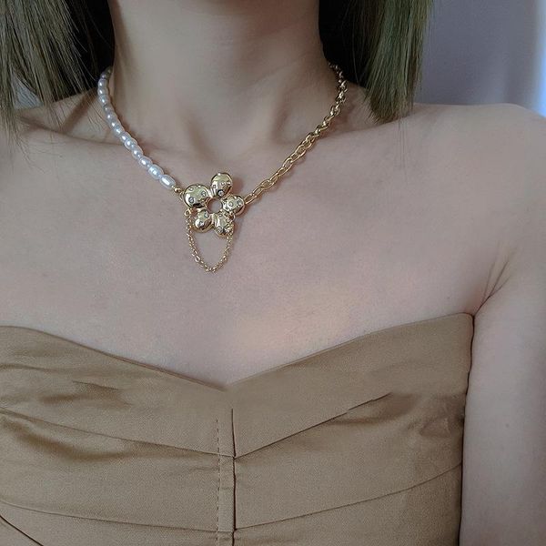 pendant necklaces sweet gold color metallic flower choker necklace for women asymmetry irregular pearls beaded chain jewelry, Silver
pendant necklaces sweet gold color metallic flower choker necklace for women asymmetry irregular pearls beaded chain jewelry, Silver