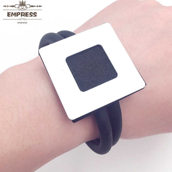 fashion jewelry square bracelet retro charm personality female bracelet sponge aluminum alloy combination party decoration q0719, Black
fashion jewelry square bracelet retro charm personality female bracelet sponge aluminum alloy combination party decoration q0719, Black