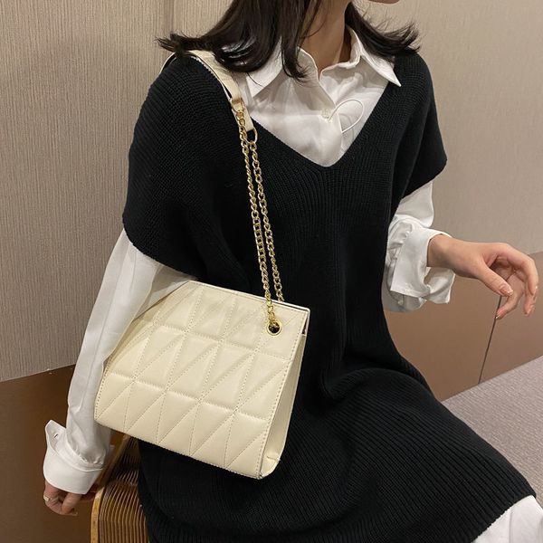 solid color pu leather women messenger bag simple fashion design ladies small square shoulder bags female handbags casual tote l
solid color pu leather women messenger bag simple fashion design ladies small square shoulder bags female handbags casual tote l
