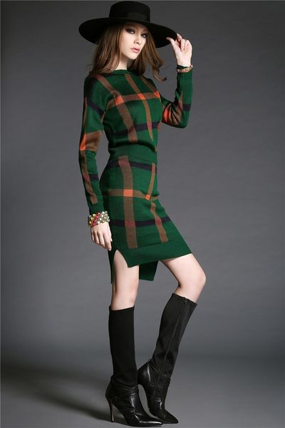 striped long-sleeved pullovers knitted 2 piece sets winter runway women dresses elegant red green suit skirt stretch crop and set, White
striped long-sleeved pullovers knitted 2 piece sets winter runway women dresses elegant red green suit skirt stretch crop and set, White