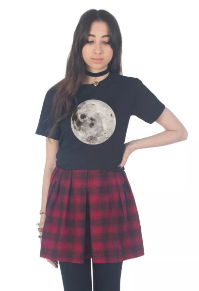 full moon t-shirt fashion blogger grunge tumblr space planet, White;black
full moon t-shirt fashion blogger grunge tumblr space planet, White;black