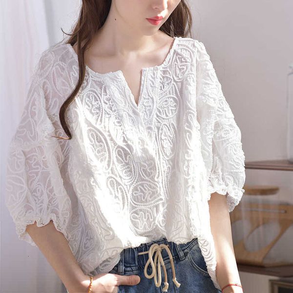 women's blouses & shirts summer korea fashion women v-neck loose embroidery lace blouse femme all-matched casual delf, White
women's blouses & shirts summer korea fashion women v-neck loose embroidery lace blouse femme all-matched casual delf, White