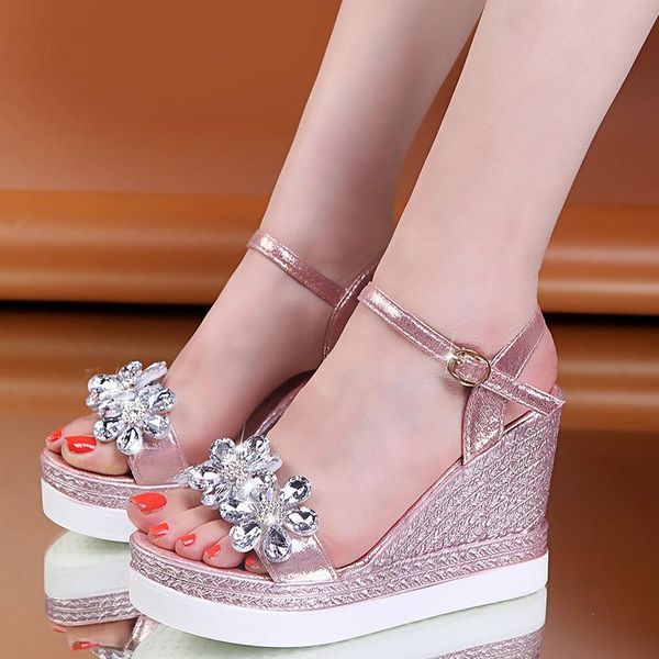 dress shoes 2021 female fashion flower open toe sandals silver women rhinestone wedges platform party a word buckle, Black 
dress shoes 2021 female fashion flower open toe sandals silver women rhinestone wedges platform party a word buckle, Black
